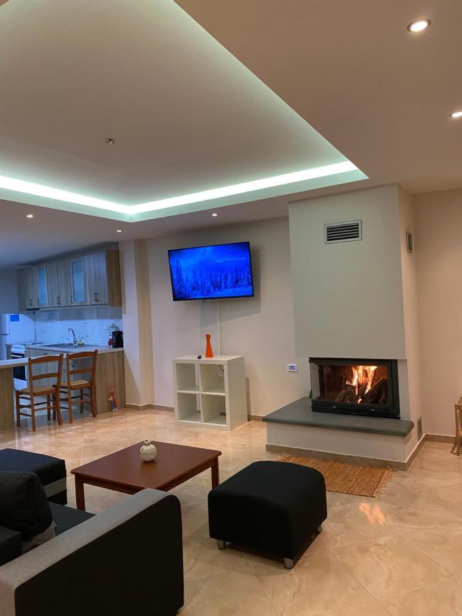 Αρτέμιδα Plus Karpenisi Apartment Exterior photo